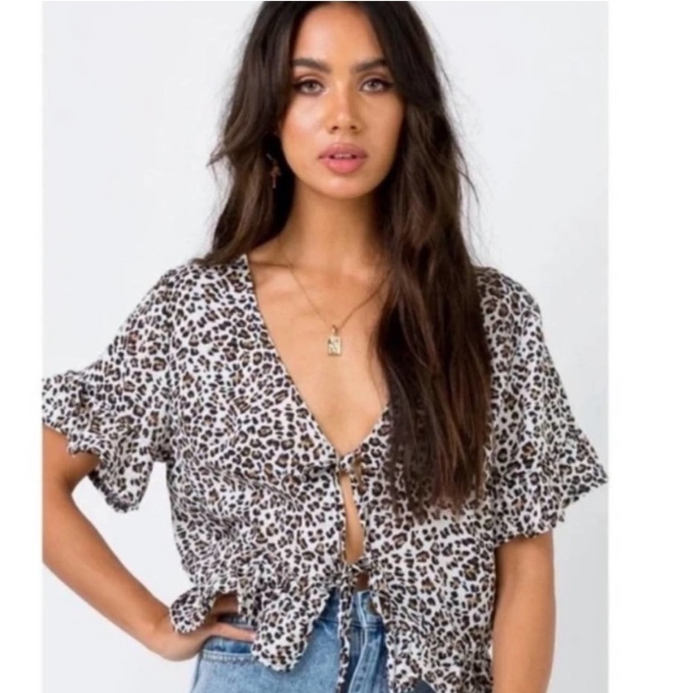 xs Princess Polly Cheetah Print tie in front top